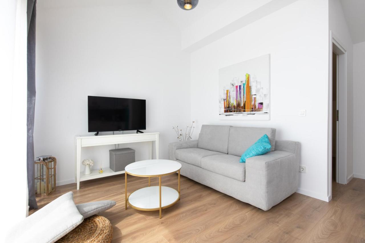 Bellmar Apartments Njivice Exterior photo