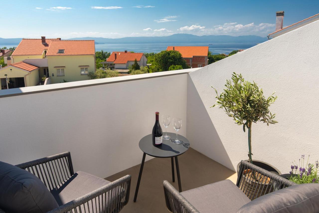 Bellmar Apartments Njivice Exterior photo